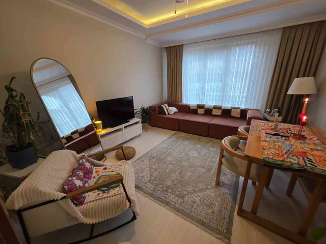 EYÜPSULTAN DÜĞMECILER'DE SATILIK 2+1 DAİRE