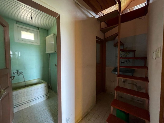 BÜYÜKÇEKMECE GÜZELCE KÖŞE PARSEL 196 M2 ARSA / DUBLEKS 4+2 VİLLA
