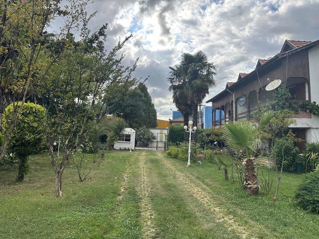 REMAX DREAM SAPANCA DUYGU SİTESİNDE TRİPLEKS SATILIK VİLLA
