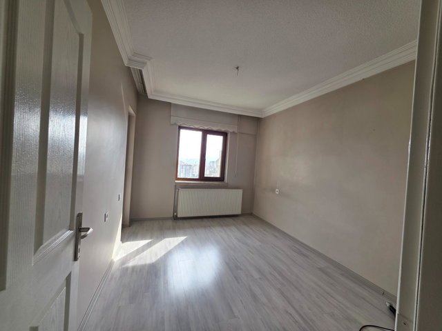 ERYAMAN’DA METROYA 100 M 12. KAT 3+1  BOŞ DAİRE