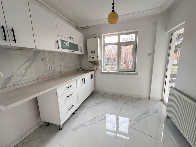 BATIKENT KARDELENDE ATLANTİS YAKINI 3+1 KİRALIK DAİRE