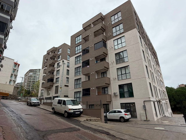 TUZLA AYDINTEPE YENİ BİNA 2+1 KİRALIK DAİRE