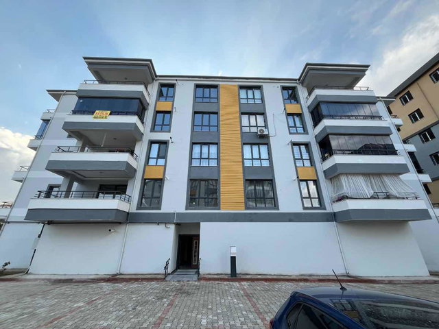 KARAKAVAK'TA YERİNDE DÖNÜŞÜM 3+1 DAİRE