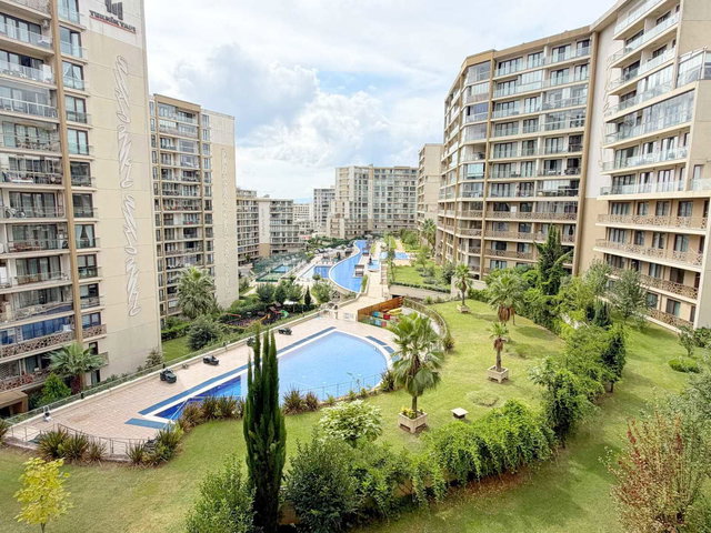 TUZLA EVORA C PARSEL 1+1 HAVUZ VE PEYZAJ MANZARALI SATILIK DAIRE