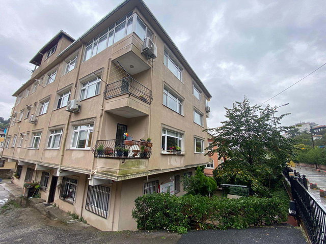 ÇENGELKÖY MERKEZE YÜRÜME MESAFESİNDE OTOPARKLI 2+1 KİRALIK