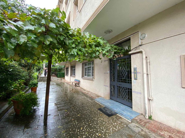 ÇENGELKÖY MERKEZE YÜRÜME MESAFESİNDE OTOPARKLI 2+1 KİRALIK