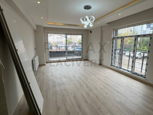 RE/MAX LACİVERT'TEN KAYI KONUTLARI'NDA LÜKS SATILIK 4+1 DAİRE