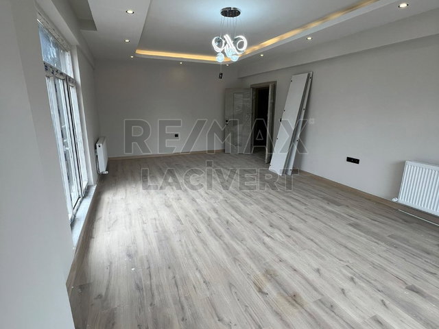 RE/MAX LACİVERT'TEN KAYI KONUTLARI'NDA LÜKS SATILIK 4+1 DAİRE