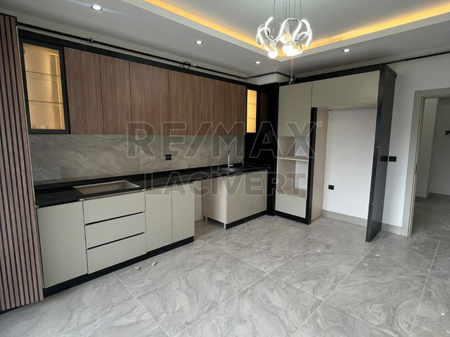 RE/MAX LACİVERT'TEN KAYI KONUTLARI'NDA LÜKS SATILIK 4+1 DAİRE