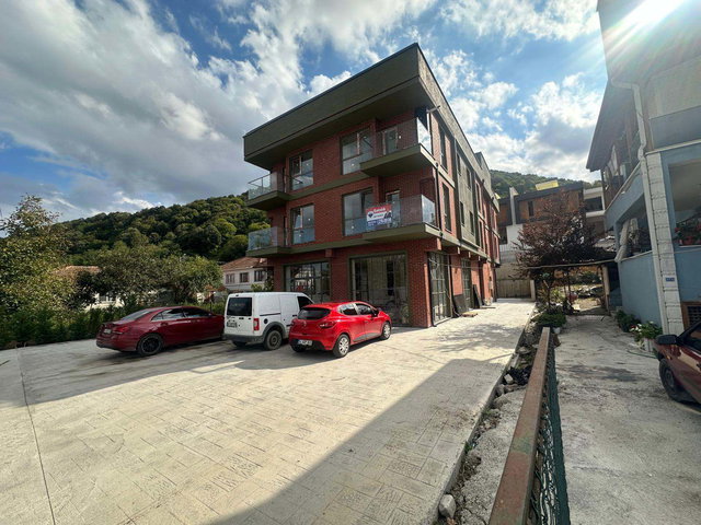REMAX MOTTO DAN SATILIK 2+1 ANAYOL CEPHELİ DAİRE