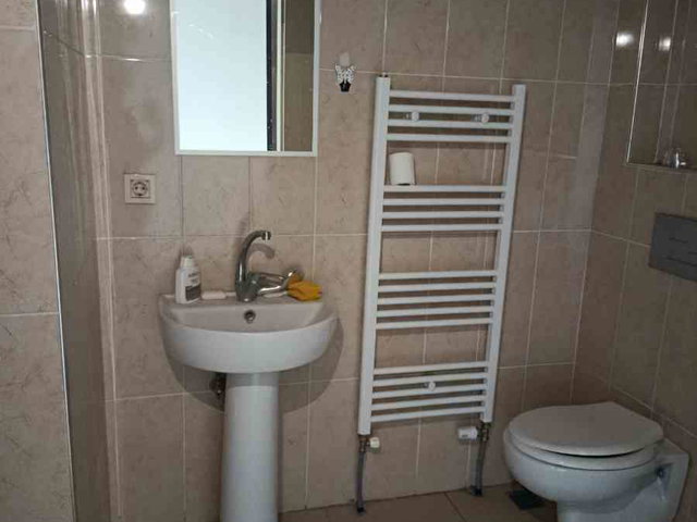 ŞEHIR HASTANESININ KARŞISINDA 1+1 KIRALIK DAIRE