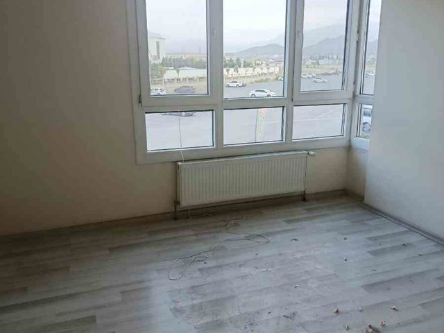 ŞEHIR HASTANESININ KARŞISINDA 1+1 KIRALIK DAIRE