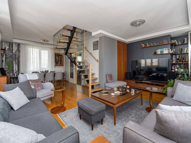 YALI MAHALLESİ'NDE SAHİLE 3 DK YÜRÜME MESAFEDE 4+2 170 NET SATILIK DUBLEX DAİRE