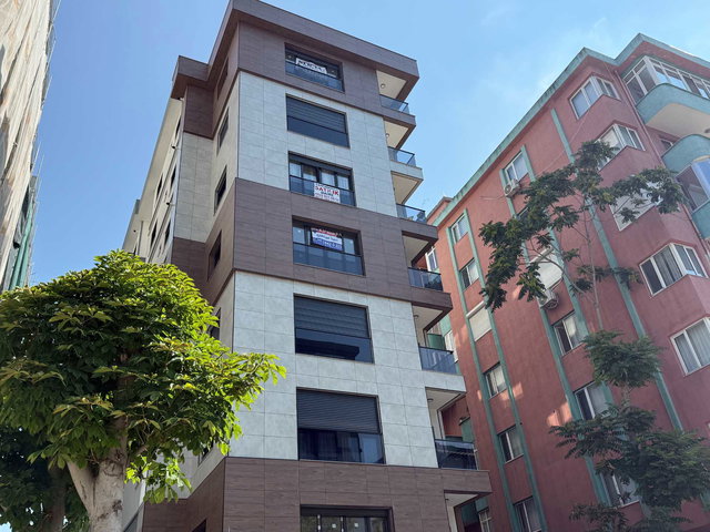 KADIKÖY MİNİBÜS CADDESİ GÖZTEPE MEVKİİ SIFIR BİNADA KİRALIK 3+1 DAİRE