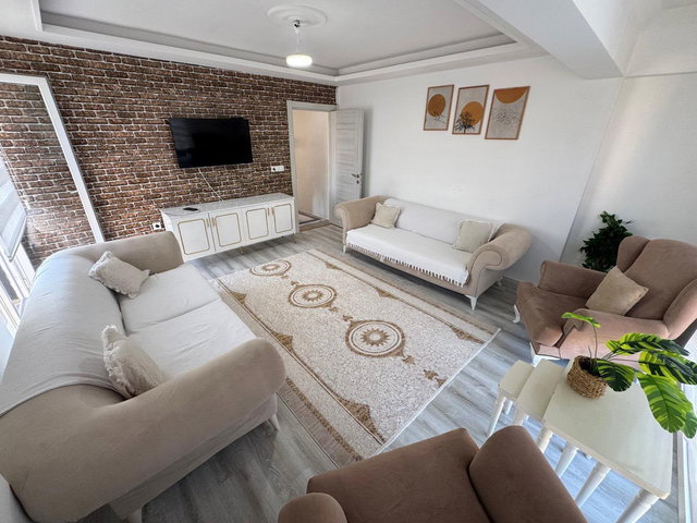 KARTEPE İBRİKDEREDE SATILIK İSKANLI 2+1 ARAKAT DAİRE