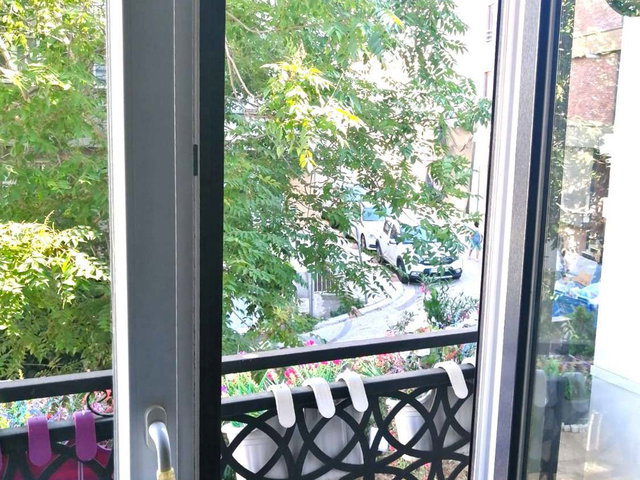 ÜSKÜDAR AZİZ MAHMUT HÜDAİ TÜRBESİ YANI SAHİLE YAKIN SATILIK 1+1 DAİRE