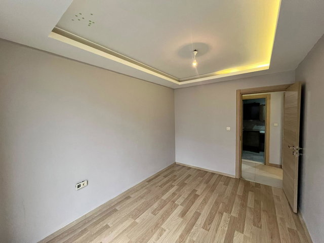 EMİNEVİME UYGUN BAŞİSKELE ZERAYKENTTE SATILIK 2+1 ARAKAT DAİRE