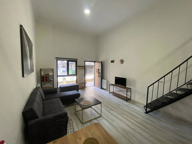İZMİT KVS ROYAL DE MÜSTAKİL GİRİŞLİ EŞYALI LOFT 1+1