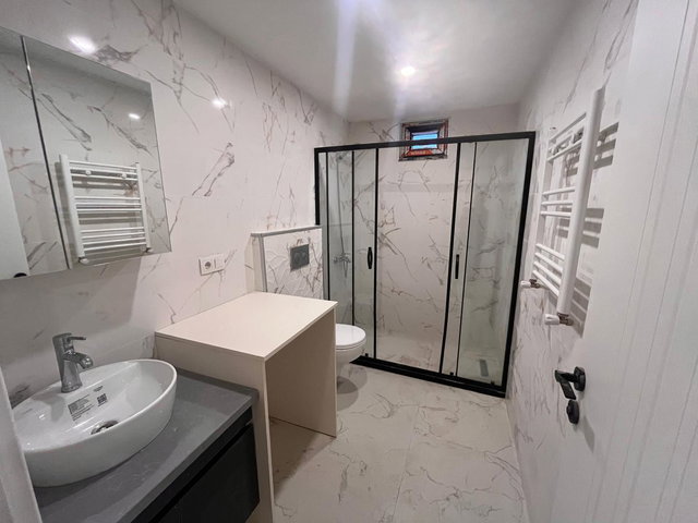 DİKİLİTAŞ'TA DARPHANE'NİN DİBİNDE SIFIR 2+1 SATILIK DAİRE