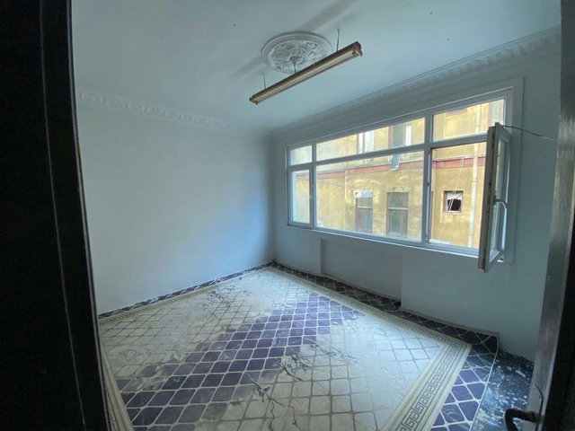 BEYAZIT GEDİKPAŞA’ DA SATILIK 3+1 DAİRE