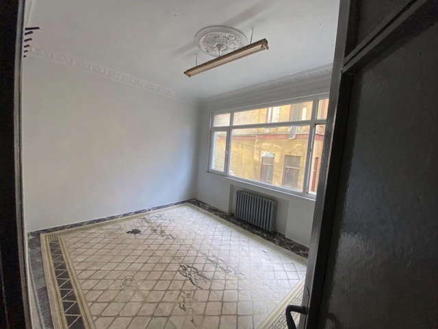 BEYAZIT GEDİKPAŞA’ DA SATILIK 3+1 DAİRE