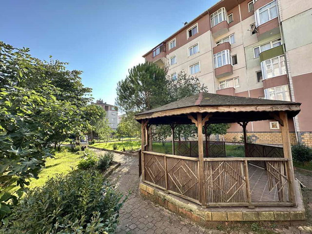 DERİNCE YENİKENTTE ARAKAT ASANSÖRLÜ 2+1 SATILIK DAİRE