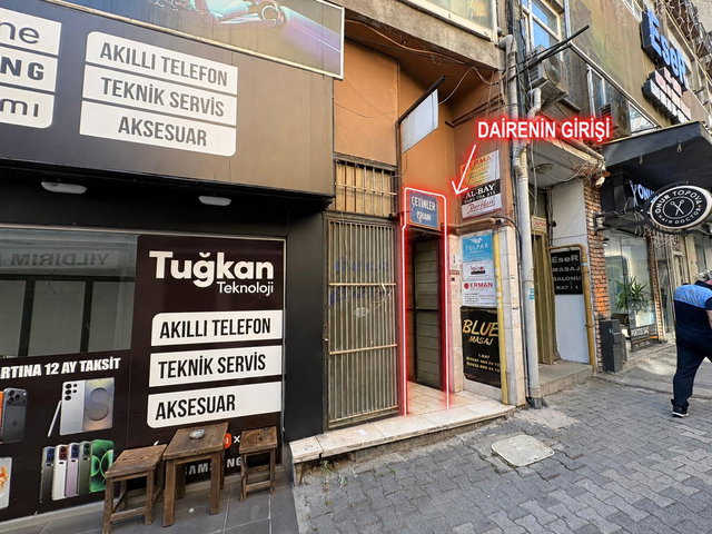 RE/MAX DREAM FARKIYLA
İZMİTİN EN İŞLEK YERİ OLAN YÜRÜYÜŞ YOLUNDA 140.000 TL KİRA GETİRİLİ SATILIK M