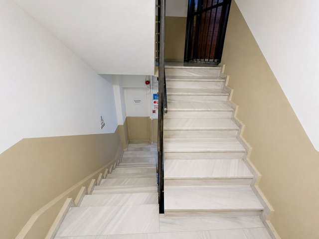 RE/MAX DREAM FARKIYLA
İZMİTİN EN İŞLEK YERİ OLAN YÜRÜYÜŞ YOLUNDA 140.000 TL KİRA GETİRİLİ SATILIK M