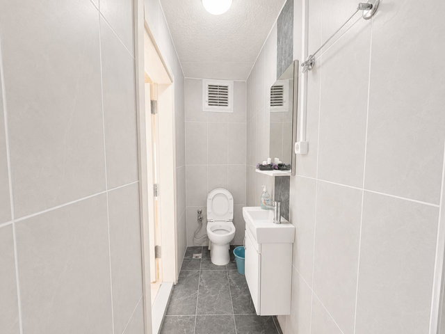 RE/MAX DREAM FARKIYLA
İZMİTİN EN İŞLEK YERİ OLAN YÜRÜYÜŞ YOLUNDA 140.000 TL KİRA GETİRİLİ SATILIK M