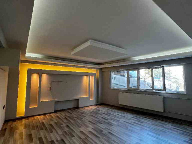 SAMSUN İLKADIM’DA 3+1 | 125 M² NET | GİRİŞ KAT | 4 CEPHELİ, BALKONU OLAN KİRALIK DAİRE