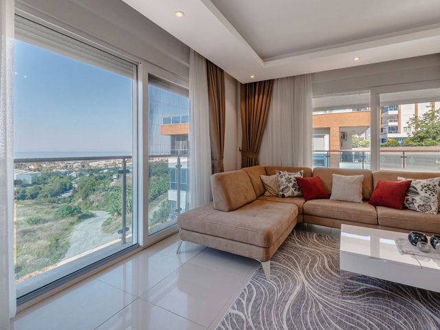 ALANYA'DA GRANADA REZIDANSTA 3+1 EŞYALI DUBLEKS DAIRE
