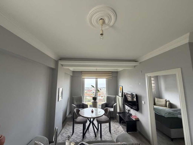 ATAKUM’DA EŞYALI 1+1 KİRALIK DAİRE | BALKONLU | DENİZ MANZARALI | 4. KAT