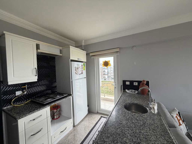 ATAKUM’DA EŞYALI 1+1 KİRALIK DAİRE | BALKONLU | DENİZ MANZARALI | 4. KAT