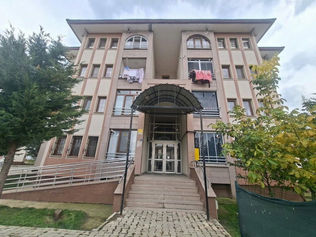 REMAX DEM'DEN TOKİ KONUTLARI İÇİ FULL YAPILI ARA KAT 2+1 DAİRE