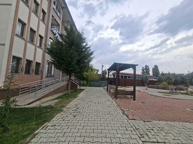 REMAX DEM'DEN TOKİ KONUTLARI İÇİ FULL YAPILI ARA KAT 2+1 DAİRE