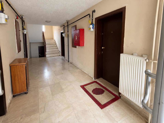 REMAX DEM'DEN ÜZÜMLÜ ÜNİ. ARKASI SATILIK YATIRIMLIK UYGUN 1+1