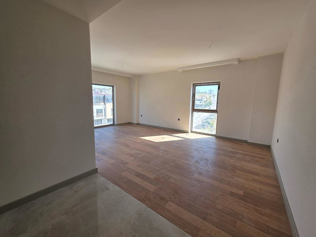 ÇAYYOLU GARDENIA  DA GORDİON AVM YAKINI SIFIR 4+1  SON KAT