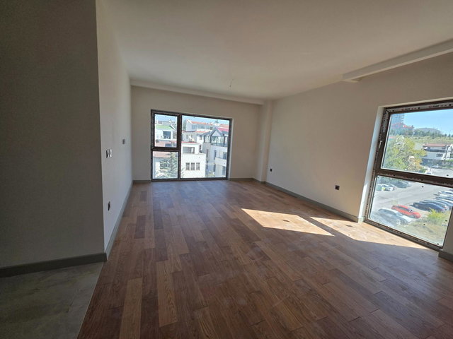 ÇAYYOLU GARDENIA  DA GORDİON AVM YAKINI SIFIR 4+1  SON KAT