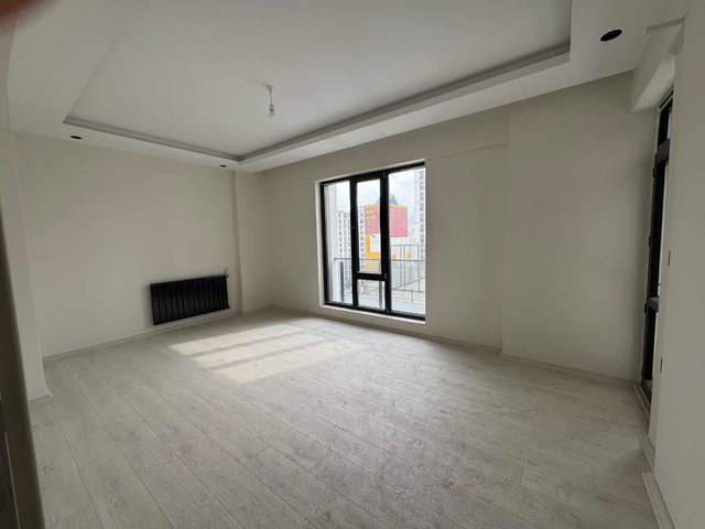 RE/MAX DEĞİŞİMDEN SEYRAN VİZYON EVLERİ’NDE 2+1 | 120 M² NET