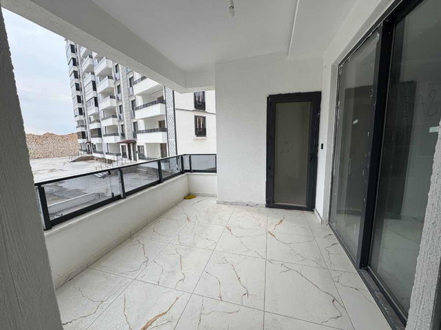 RE/MAX DEĞİŞİMDEN SEYRAN VİZYON EVLERİ’NDE 2+1 | 120 M² NET