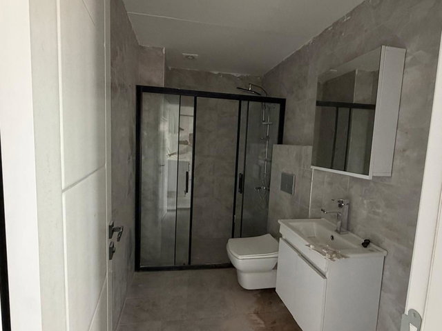 REMAX MID'DEN ÜNIVERSITEYE YÜRÜYÜŞ MESAFESINDE KIRALIK 1+1 DAIRE