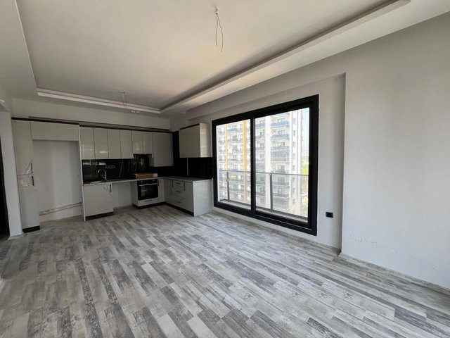 REMAX TOROS'TAN KARGIPINARI'NDA HAVUZLU SİTE İÇERİSİNDE CAZİP FİYATLI GENİŞ 1+1