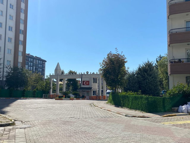 REMAX GELİŞİM'DEN HADIMKÖY KİPTAŞ 1.ETAP ÖN CEPHE 2+1
