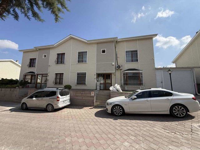 DURUKENT 1 SİT. KİRALIK 5+1 VİLLA