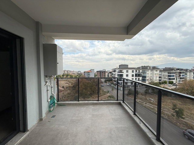 REMAX MODEL DEN 1200 EVLERDE HARİKA KONUMDA KİRALIK 3+1 LÜKS DAİRE