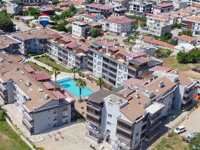 GÜZELBAHÇE YEL DEĞİRMENİ EVLERİNDE GÜVENLİKLİ HAVUZLU 3+1 DAİRE