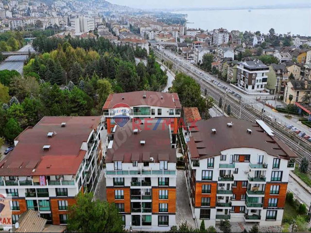 İZMİT CUMHURİYET MAH. TURKUAZ PARK EVLERİNDE KİRALIK 2+1 DAİRE