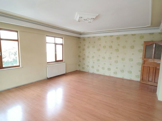 RE/MAX İNCİ'DEN BAHÇELİEVLER ASUVA PARK YAKINI SATILIK 3+1 DAİRE