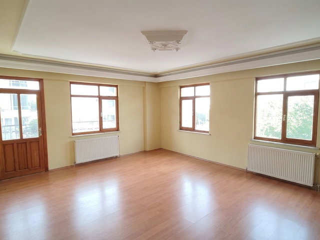 RE/MAX İNCİ'DEN BAHÇELİEVLER ASUVA PARK YAKINI SATILIK 3+1 DAİRE