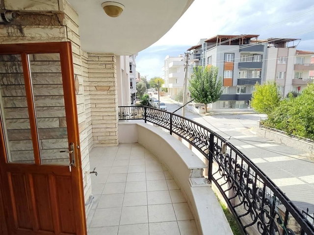 RE/MAX İNCİ'DEN BAHÇELİEVLER ASUVA PARK YAKINI SATILIK 3+1 DAİRE
